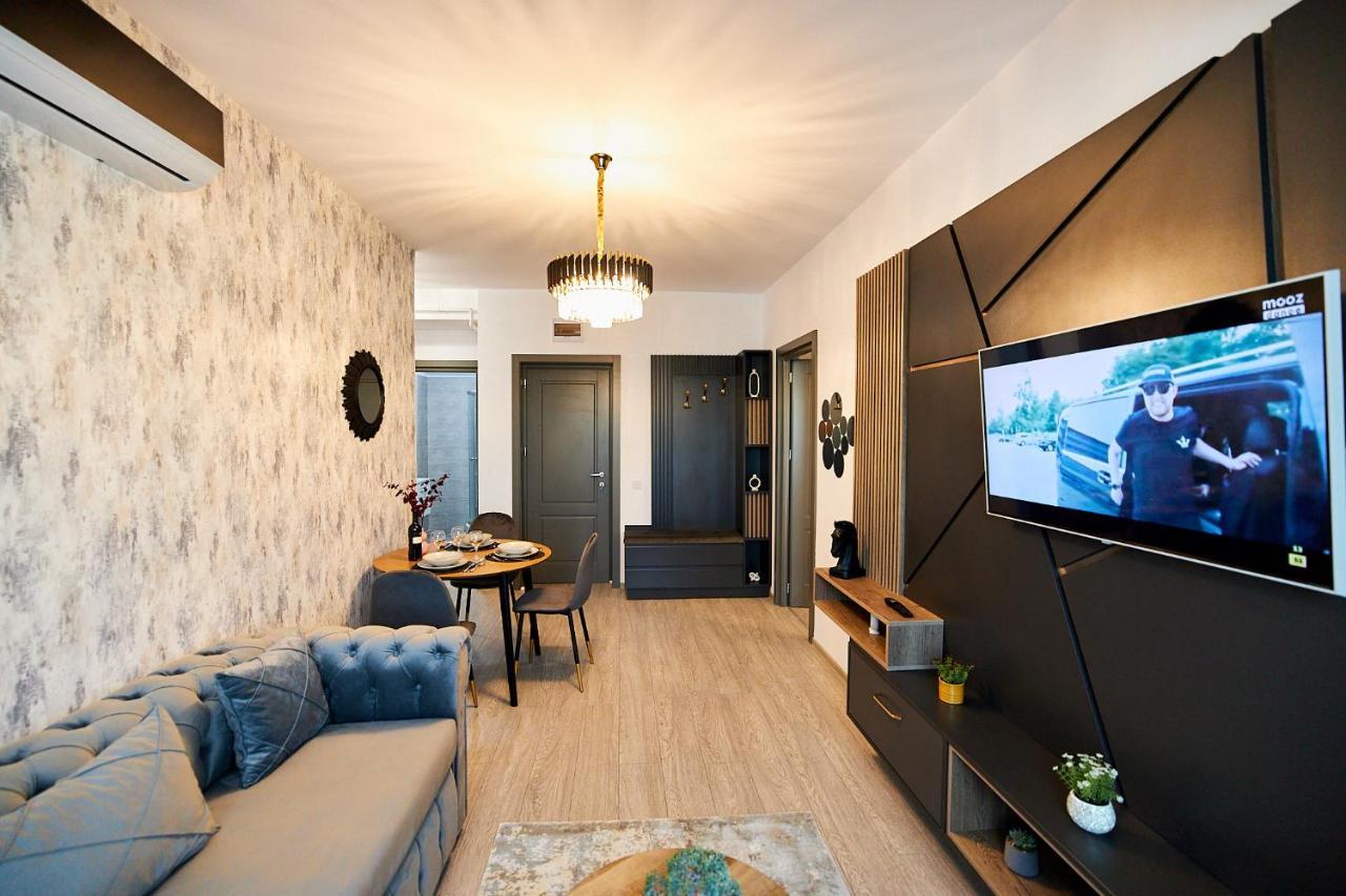 Uptown Apartments Iasi Bagian luar foto