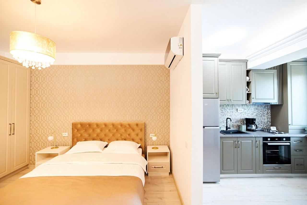 Uptown Apartments Iasi Bagian luar foto