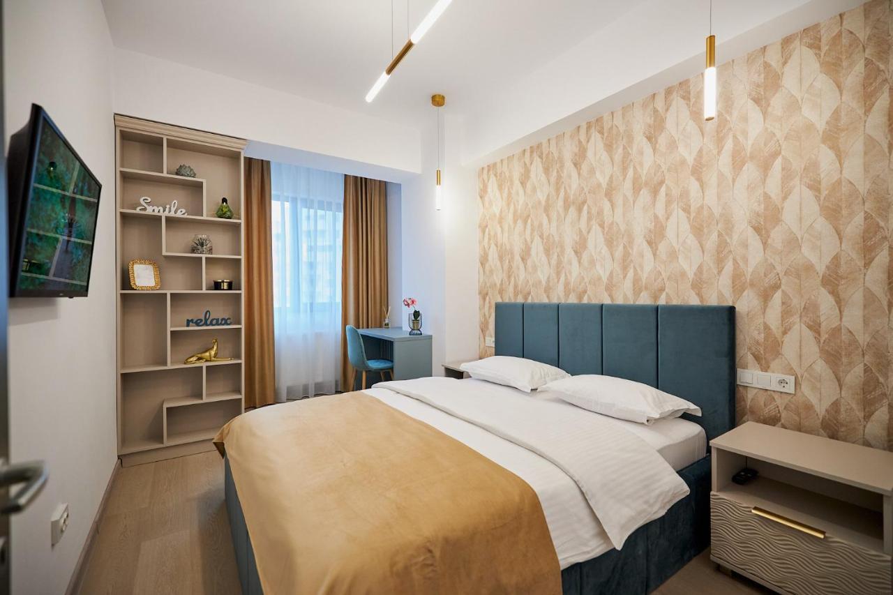 Uptown Apartments Iasi Bagian luar foto